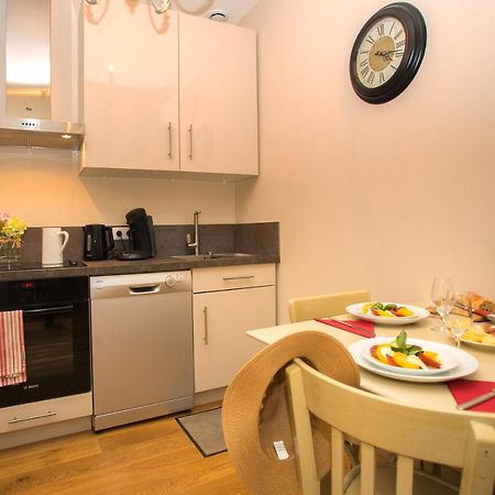 Les Hauts De Condom Appartements Climatises 外观 照片